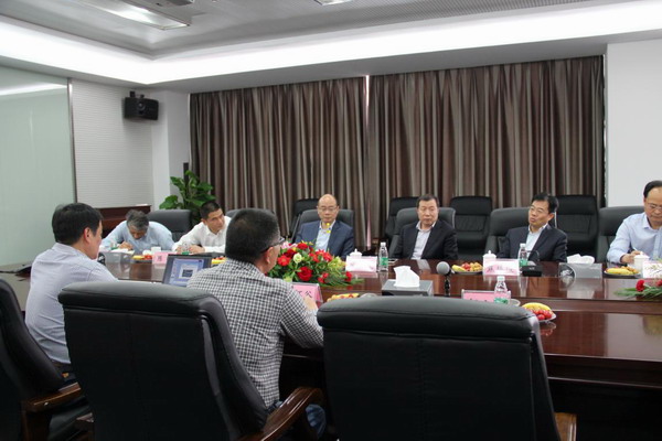 焦建俊局長了解浩辰CAD